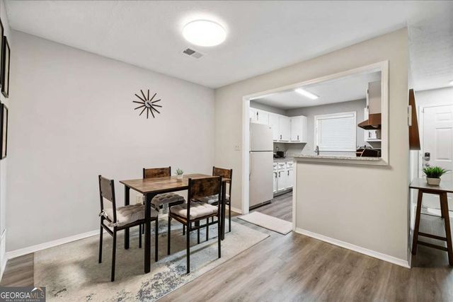 2102 Augusta Drive SE 21, Marietta, GA 30067