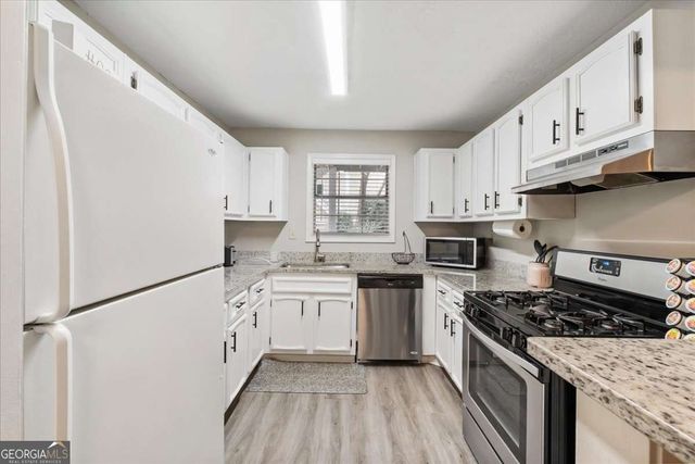 2102 Augusta Drive SE 21, Marietta, GA 30067