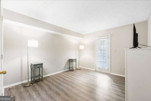2102 Augusta Drive SE 21, Marietta, GA 30067