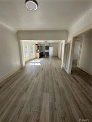 153 W 46th, Los Angeles, CA 90037