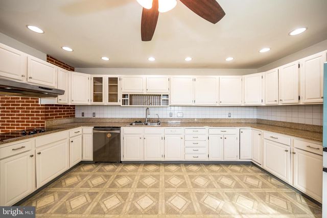 8 WEAVER MEADOWS RD, Conowingo, MD 21918