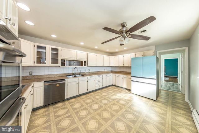 8 WEAVER MEADOWS RD, Conowingo, MD 21918