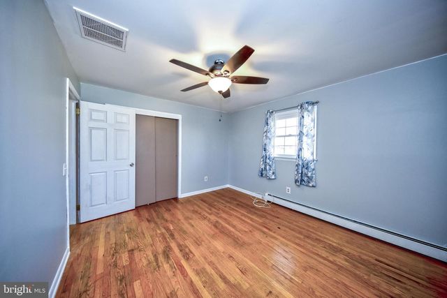 8 WEAVER MEADOWS RD, Conowingo, MD 21918