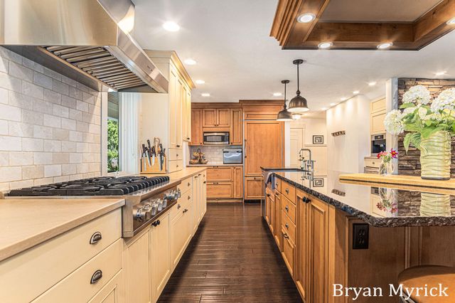 1400 W 32nd Street, Laketown Twp, MI 49423