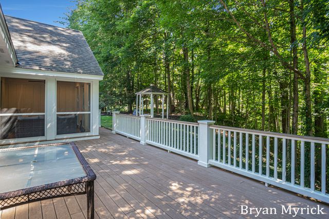 1400 W 32nd Street, Laketown Twp, MI 49423