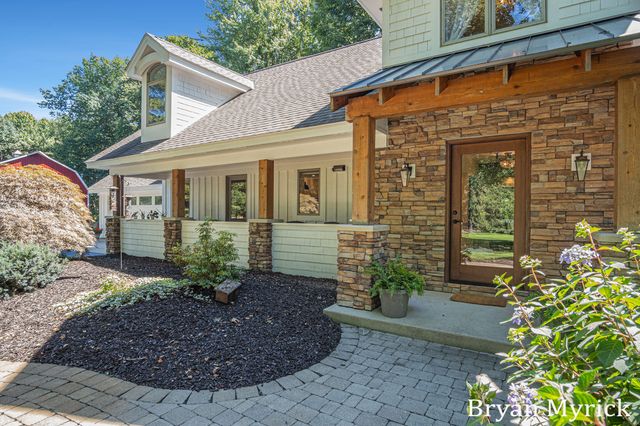 1400 W 32nd Street, Laketown Twp, MI 49423