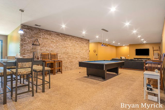 1400 W 32nd Street, Laketown Twp, MI 49423