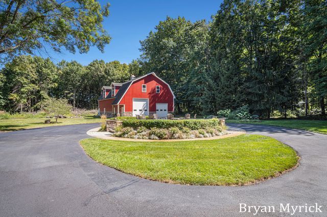 1400 W 32nd Street, Laketown Twp, MI 49423