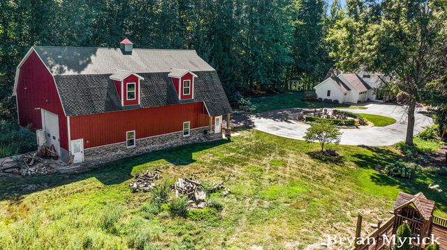 1400 W 32nd Street, Laketown Twp, MI 49423