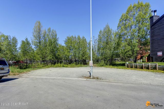 000 Carleton Avenue, Anchorage, AK 99517