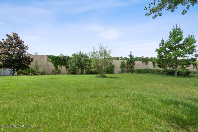 11470 GLENLAUREL OAKS Circle, Jacksonville, FL 32257