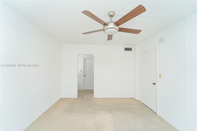 2855 Leonard Drive H607, Aventura, FL 33160