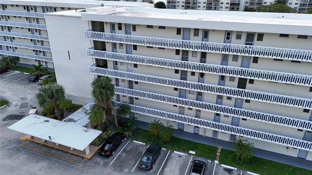 2855 Leonard Drive H607, Aventura, FL 33160