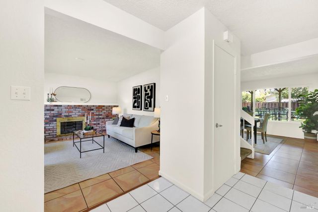 460 Turner Dr, Benicia, CA 94510