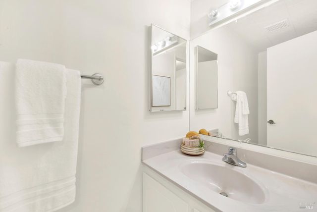 460 Turner Dr, Benicia, CA 94510