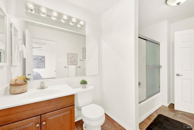 460 Turner Dr, Benicia, CA 94510