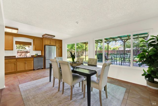 460 Turner Dr, Benicia, CA 94510