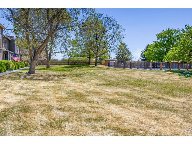 360 S Balsam St, Lakewood, CO 80226