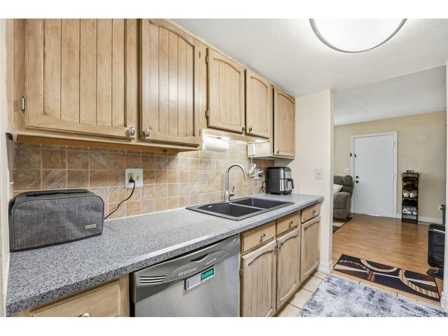 360 S Balsam St, Lakewood, CO 80226