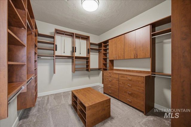 9395 W Pandion Ct, Garden City, ID 83714