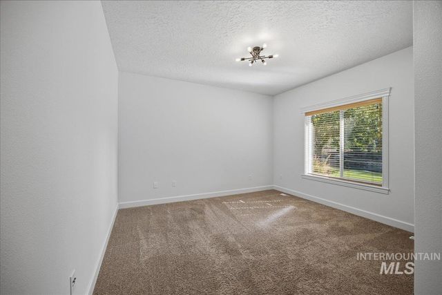 9395 W Pandion Ct, Garden City, ID 83714