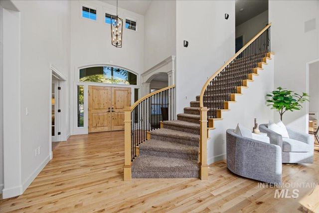 9395 W Pandion Ct, Garden City, ID 83714