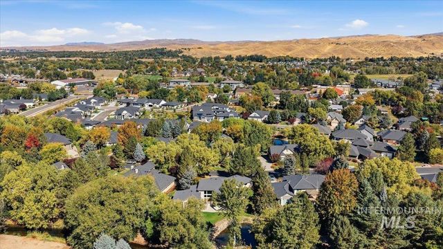 9395 W Pandion Ct, Garden City, ID 83714
