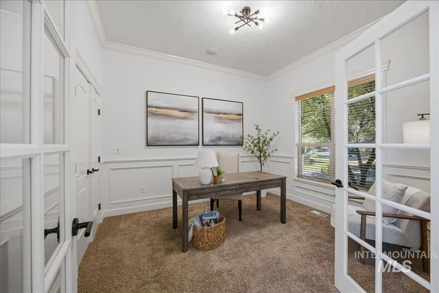 9395 W Pandion Ct, Garden City, ID 83714