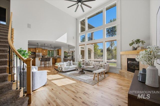 9395 W Pandion Ct, Garden City, ID 83714