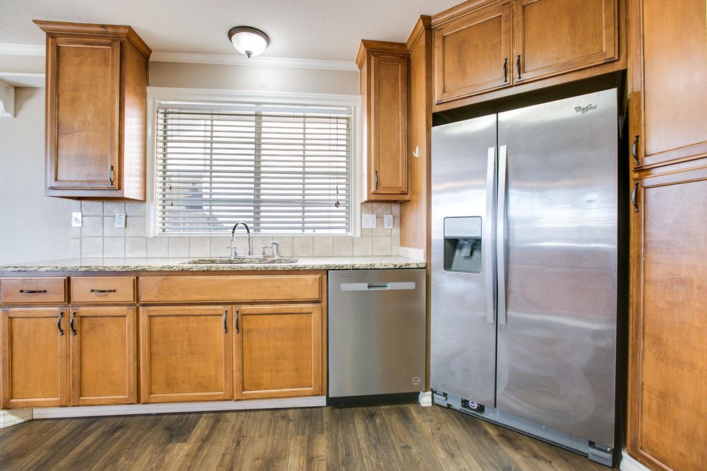 Image 10 of property listing at 4714 Oak Grove Boulevard, San Angelo, TX 76904