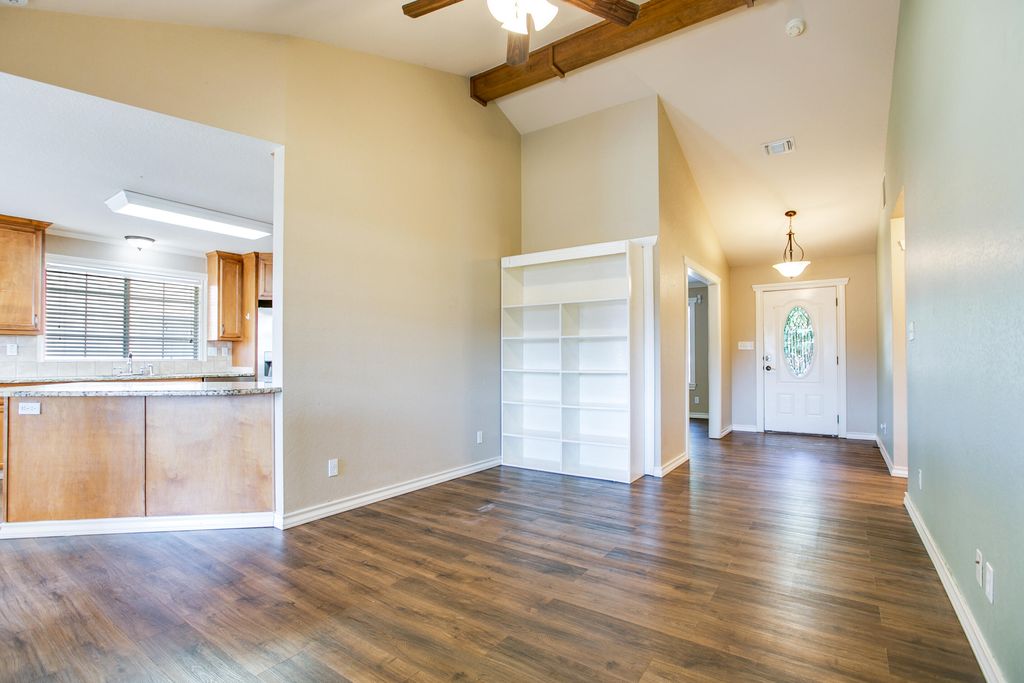 Image 17 of property listing at 4714 Oak Grove Boulevard, San Angelo, TX 76904