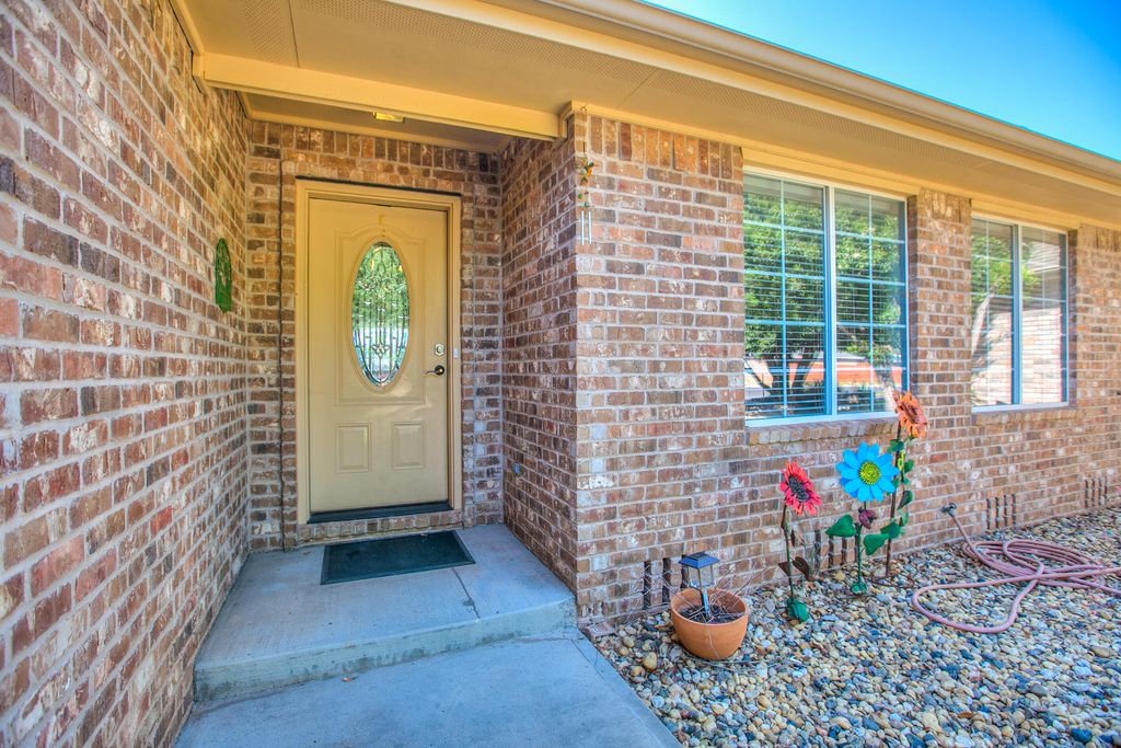 Image 24 of property listing at 4714 Oak Grove Boulevard, San Angelo, TX 76904