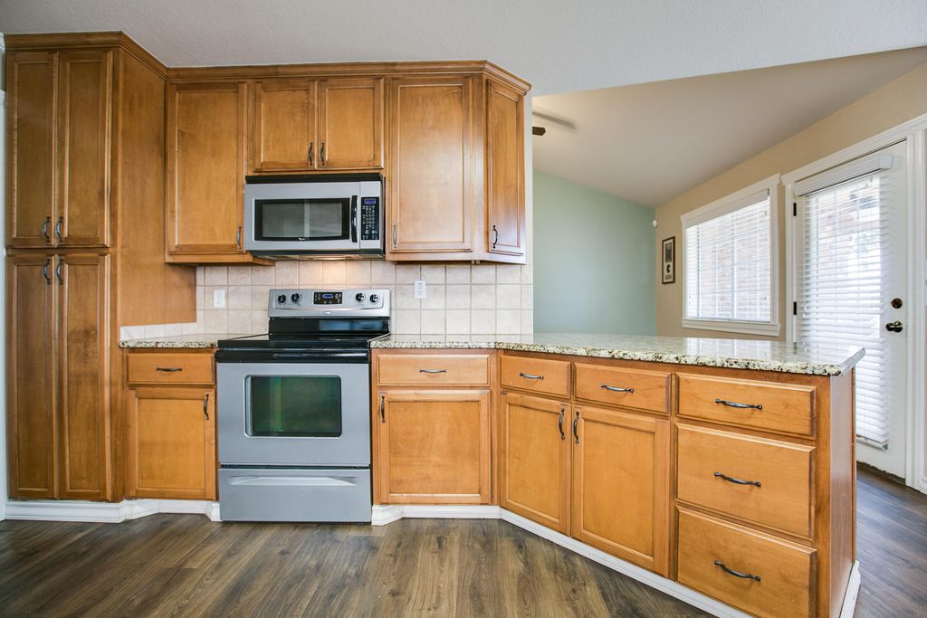 Image 30 of property listing at 4714 Oak Grove Boulevard, San Angelo, TX 76904