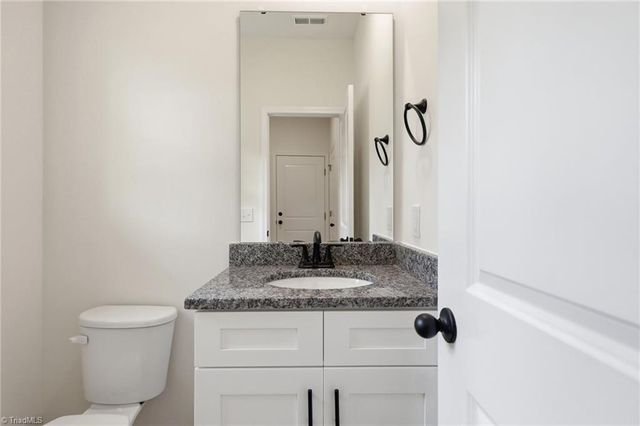 120 Maplewood Avenue, Thomasville, NC 27360