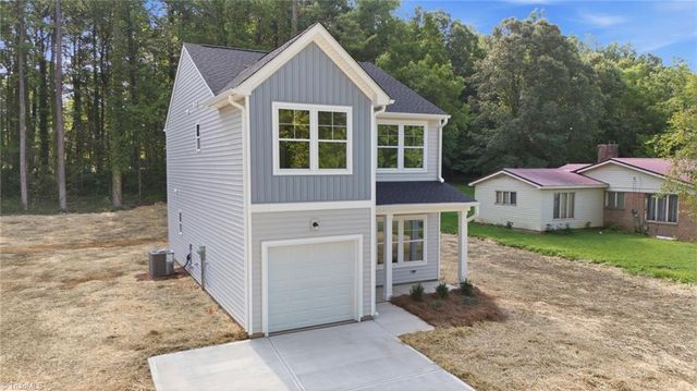 120 Maplewood Avenue, Thomasville, NC 27360