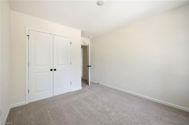 120 Maplewood Avenue, Thomasville, NC 27360