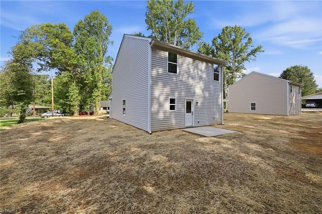 120 Maplewood Avenue, Thomasville, NC 27360