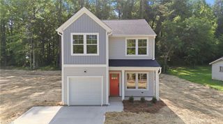 120 Maplewood Avenue, Thomasville, NC 27360