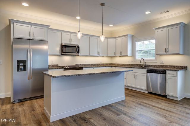 205 Mayflower Road, Johnson City, TN 37601