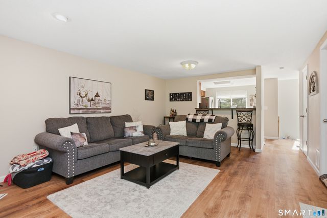 27 Sunridge Lane 27, Cromwell, CT 06416