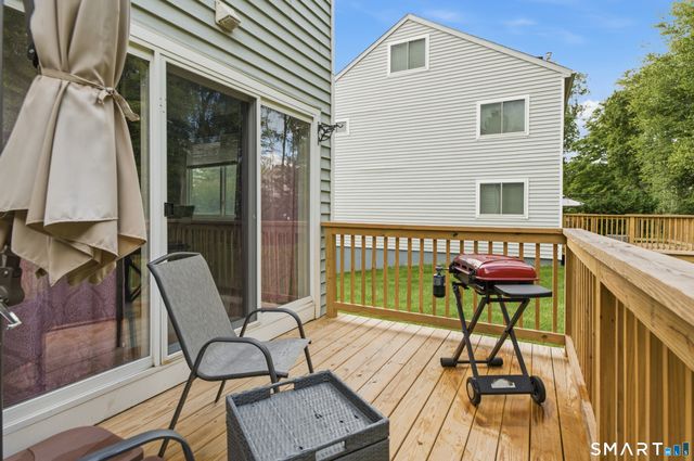 27 Sunridge Lane 27, Cromwell, CT 06416
