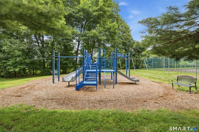 27 Sunridge Lane 27, Cromwell, CT 06416