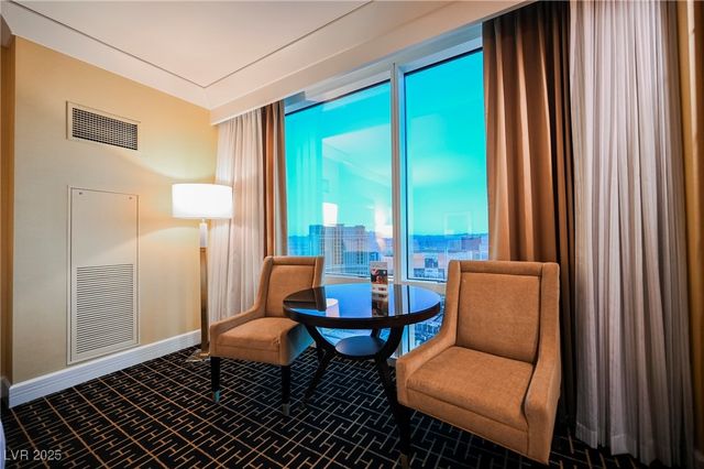 2000 FASHION SHOW Drive 5400, Las Vegas, NV 89109