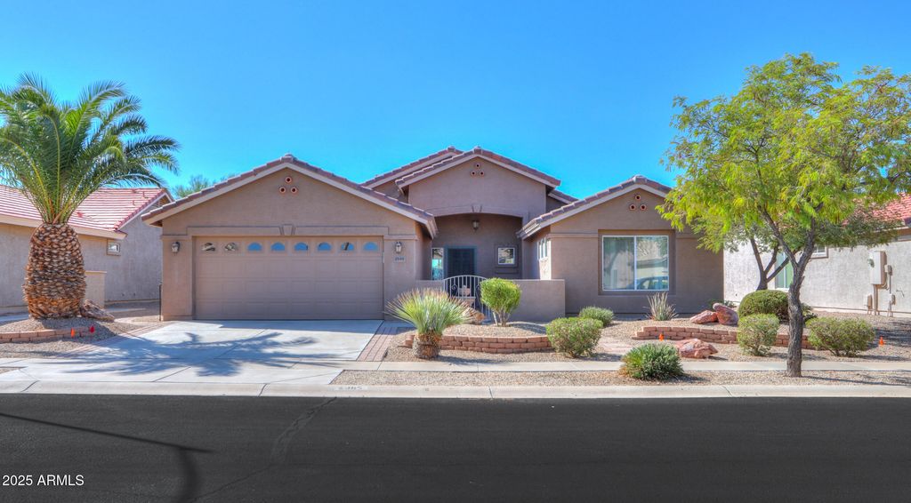 2385 E FIESTA Drive, Casa Grande, AZ 85194 — exterior