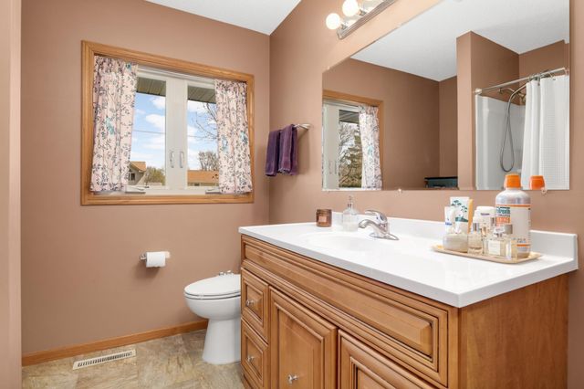 4042 Main Street NE, Fridley, MN 55421