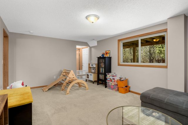 4042 Main Street NE, Fridley, MN 55421