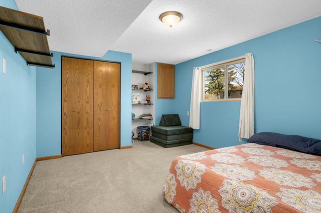 4042 Main Street NE, Fridley, MN 55421