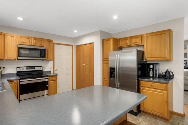 4042 Main Street NE, Fridley, MN 55421