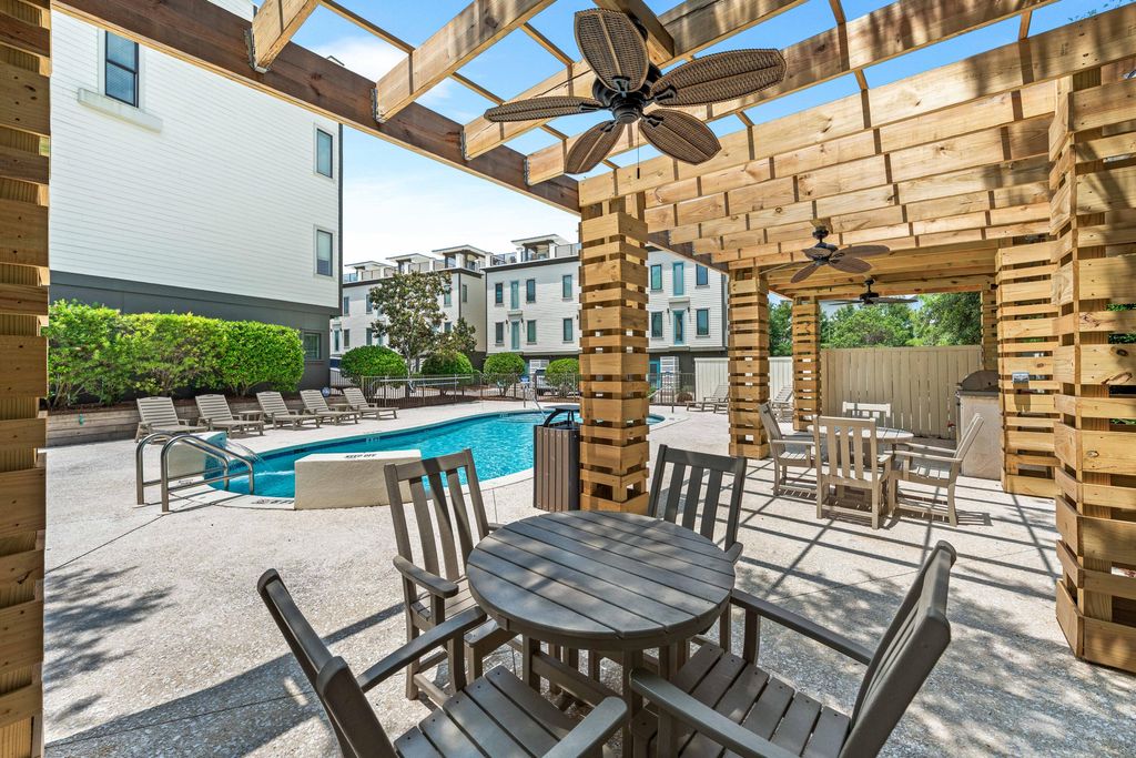 Image 42 of property listing at 2350 W County Highway 30A Unit 2, Santa Rosa Beach, FL 32459