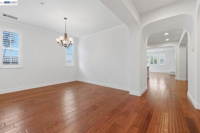 282 Drummond Dr, Hayward, CA 94542